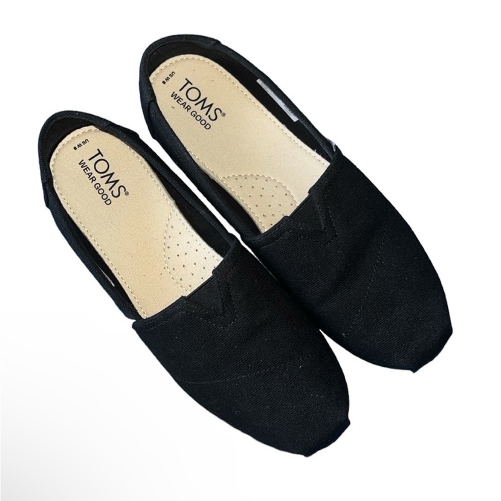 NWOT TOMS Classic women’s solid black Belmont
size 7.5